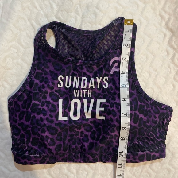 Peloton Wear It To Heart High Neck Sports Bra XS Purple Cheetah Print Mesh Back - Picture 8 of 8